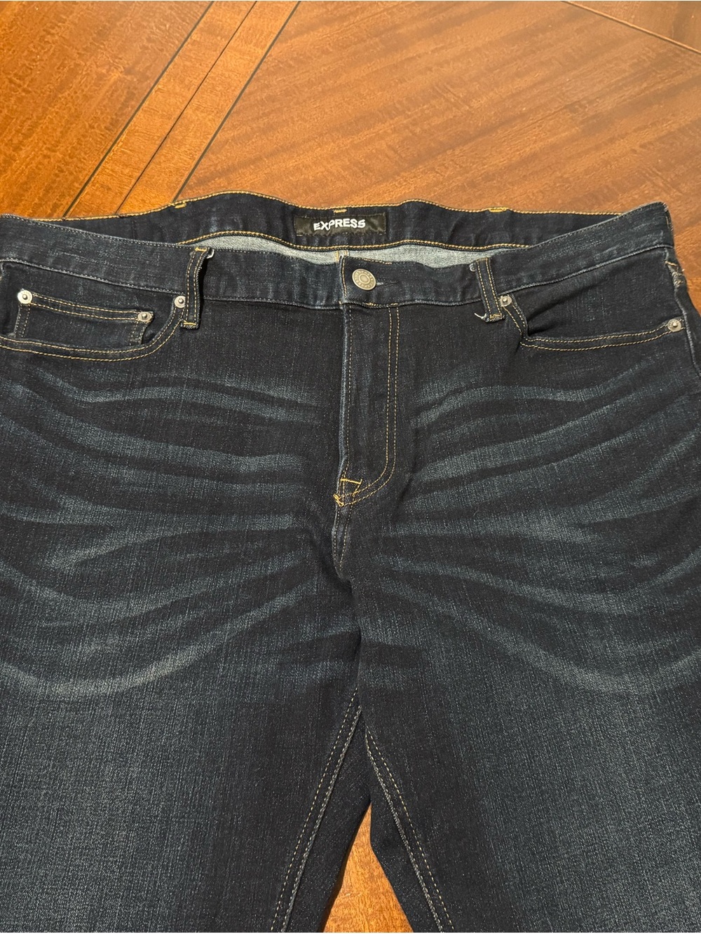 Classic Men’s Slim Straight Jeans in Dark Indigo